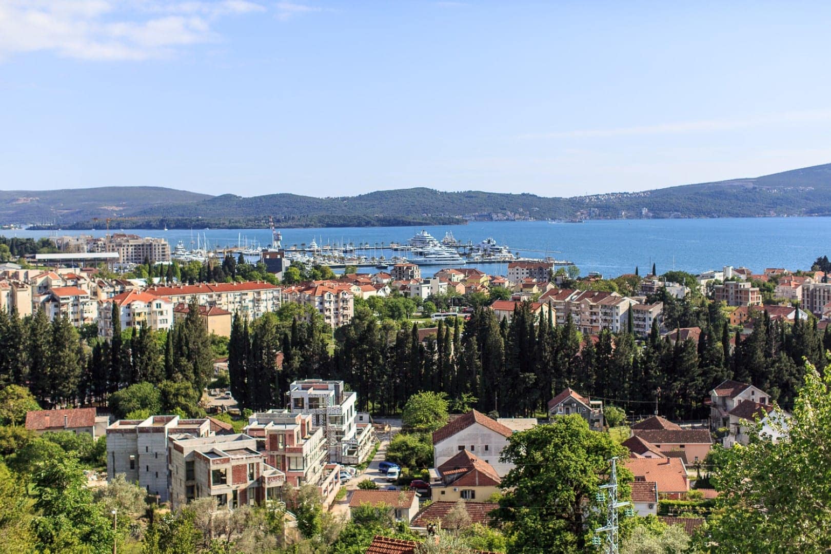 Three-Bedroom Villa with Sea View Donja Lastva Tivat (24)