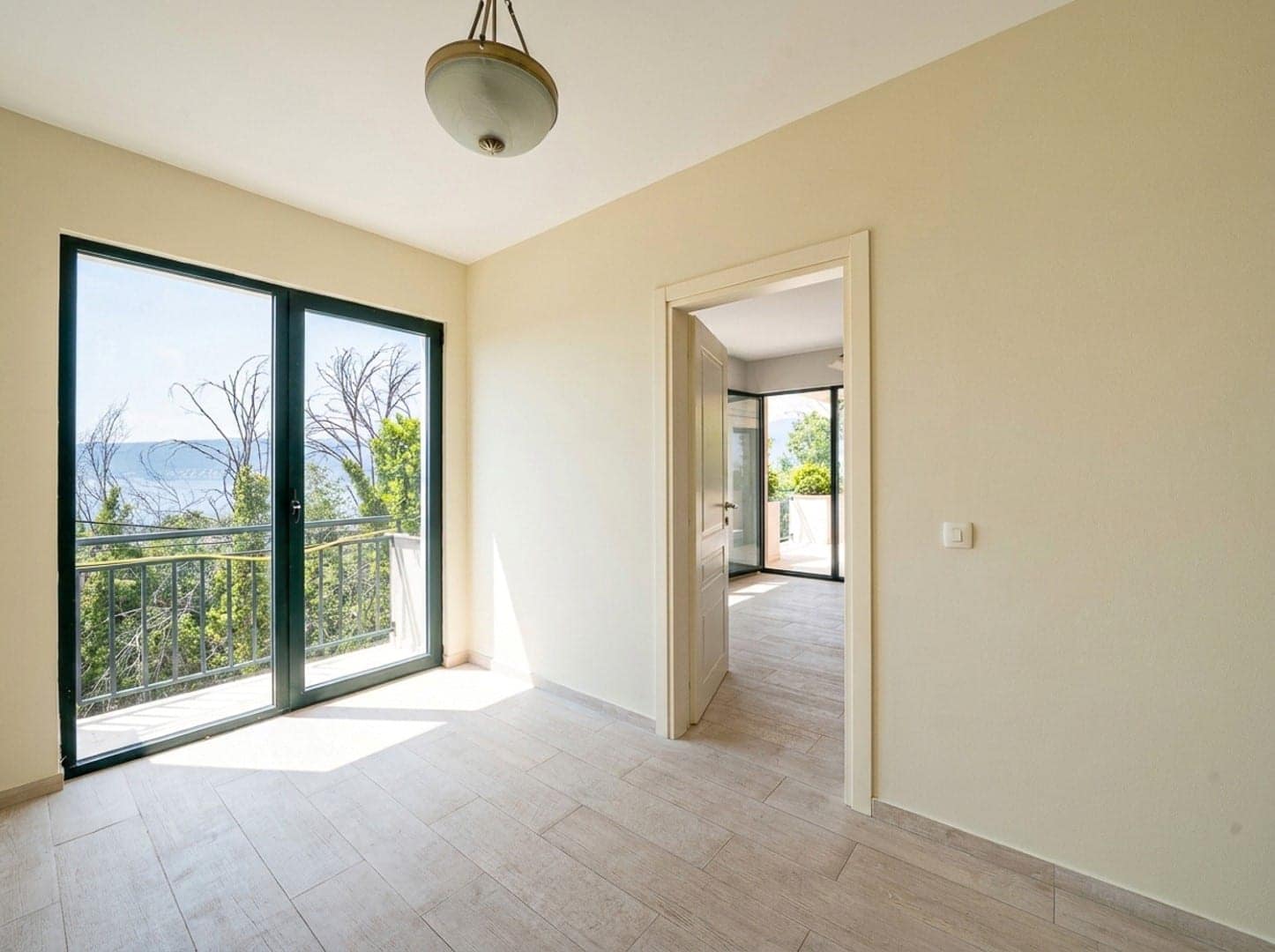 Three-Bedroom Villa with Sea View Donja Lastva Tivat (13)