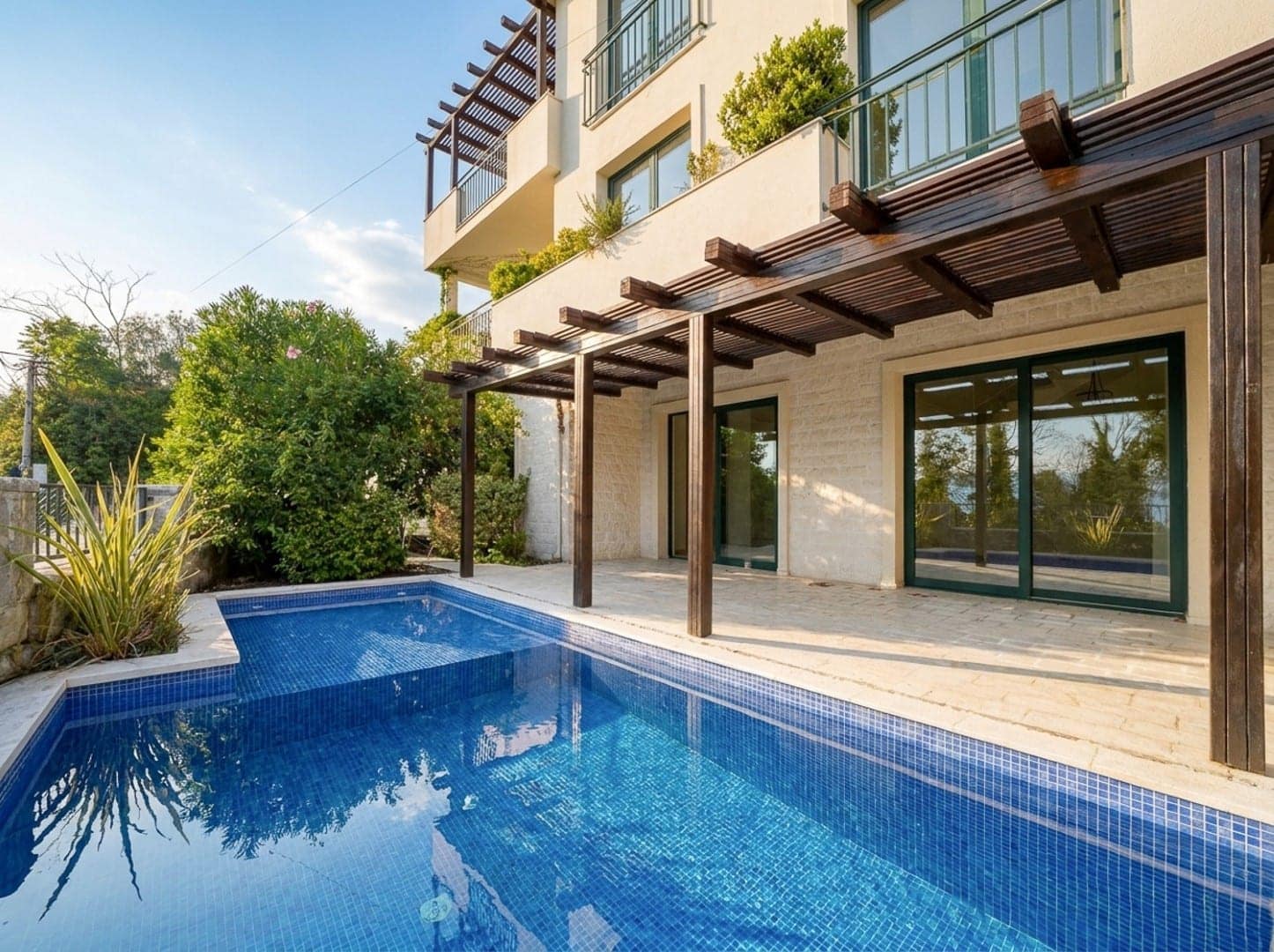 Three-Bedroom Villa with Sea View Donja Lastva Tivat (3)
