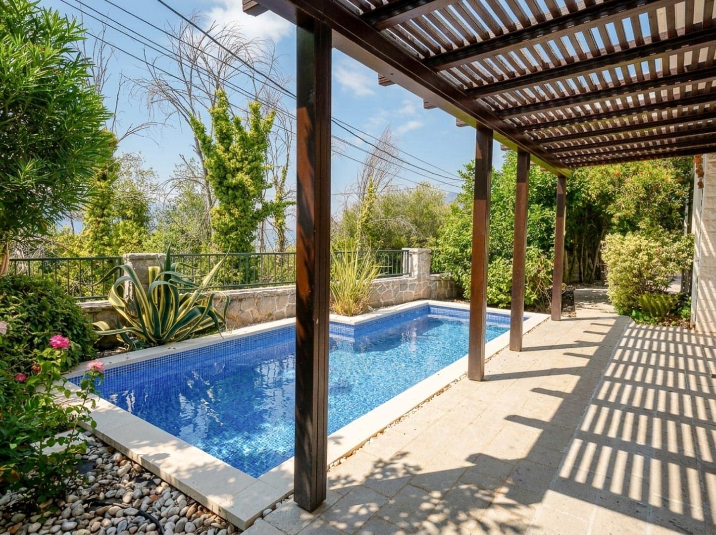 Three-Bedroom Villa with Sea View Donja Lastva Tivat (5)