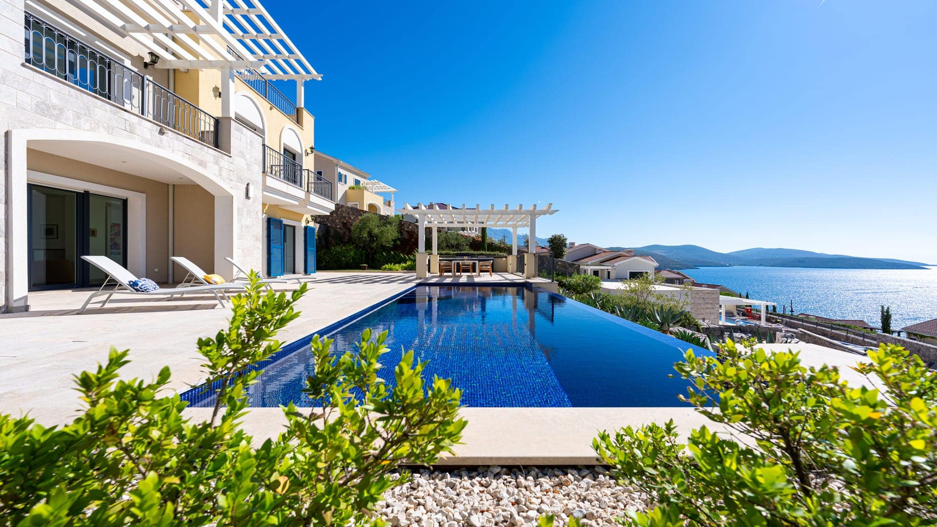 Роскошная вилла с четырьмя спальнями в Marina Village (31)