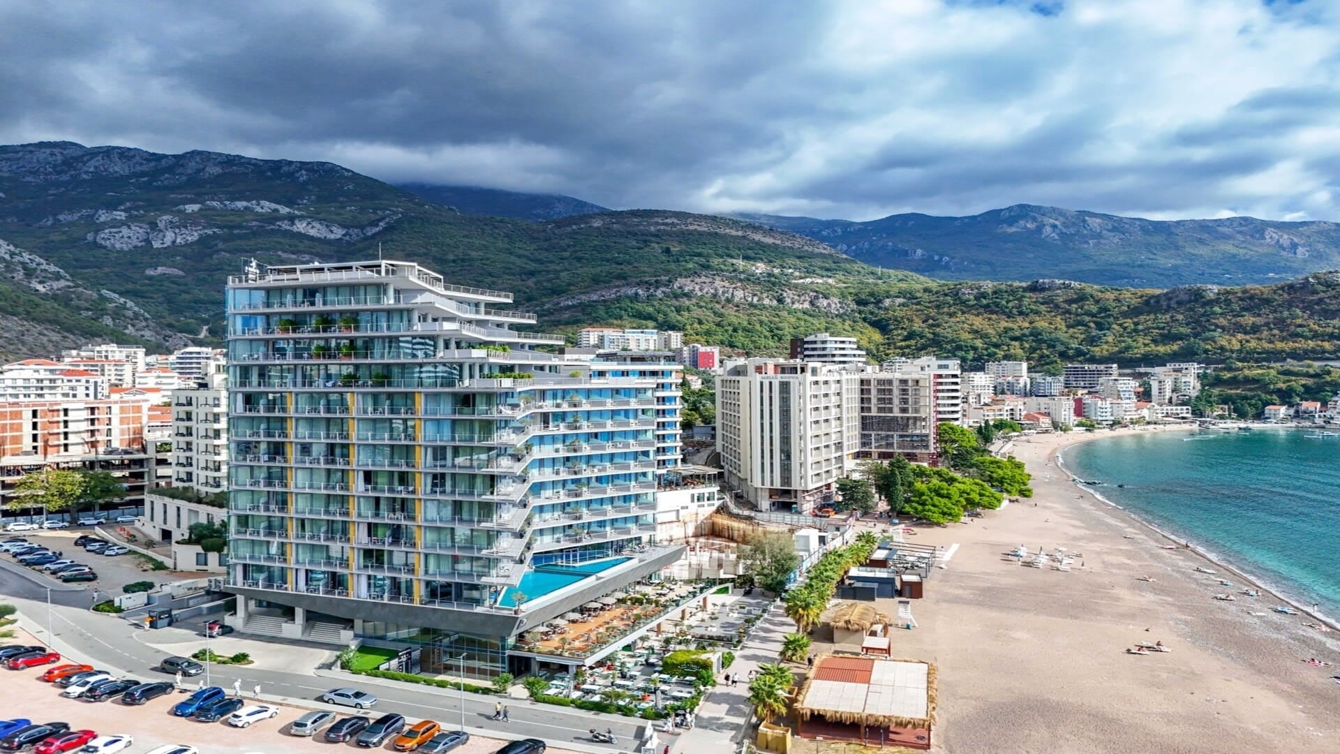 - Strandstudio-Apartment Fünf-Sterne-Hotel, Budva · Becici