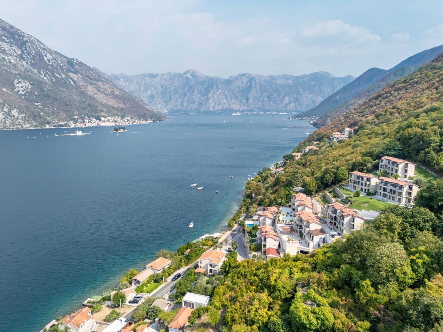 Furnished two-bedroom apartment Kostanjica, Kotor · Kostanjica