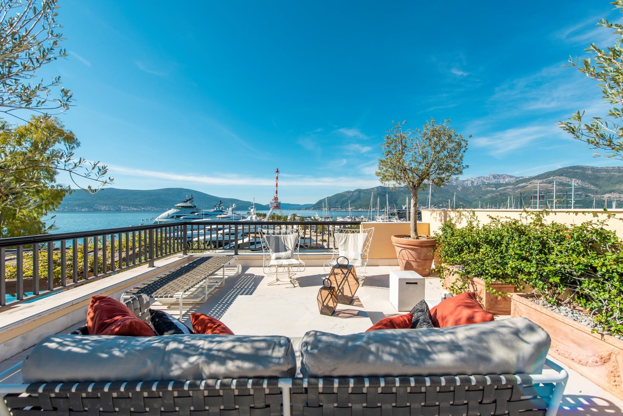 Designer Three Bedroom Waterfront Apartment Teuta, Tivat · Porto Montenegro