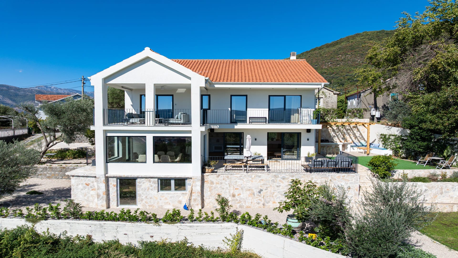 Luksuzna četvorosobna vila, Tripovići, Tivat · Tripovici