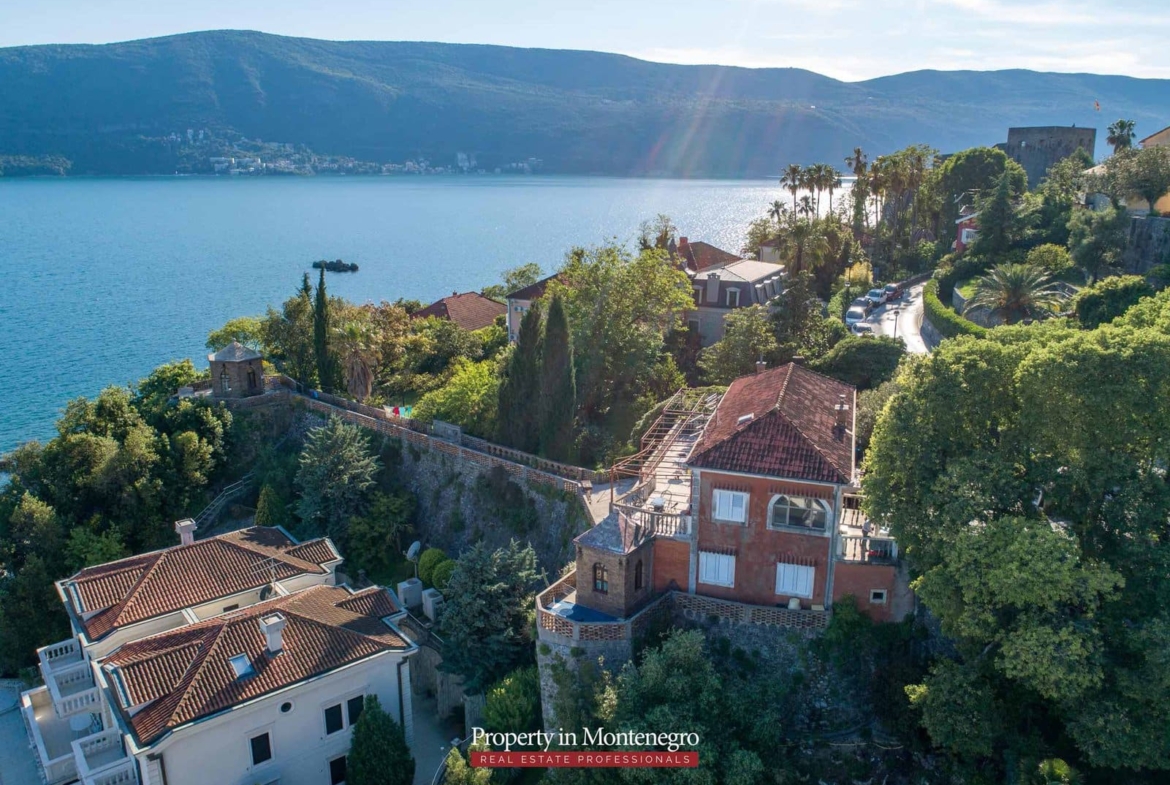 House for sale near Old Town Herceg Novi
