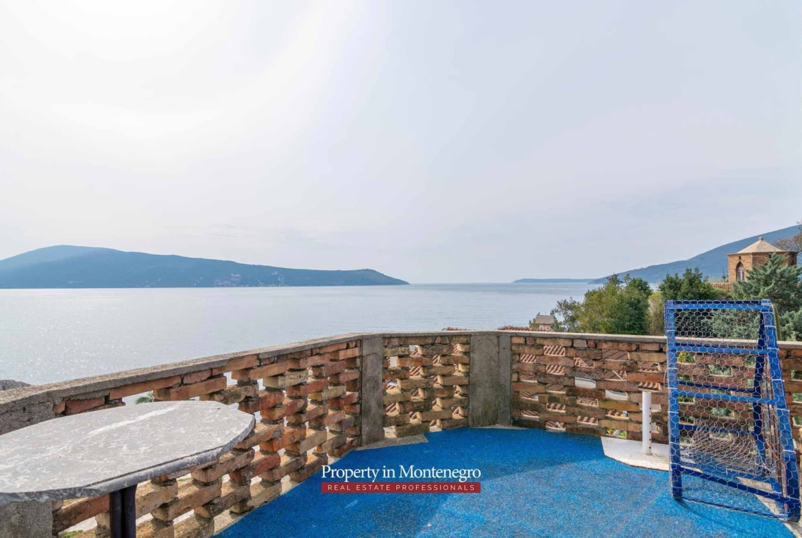 House for sale near Old Town Herceg Novi