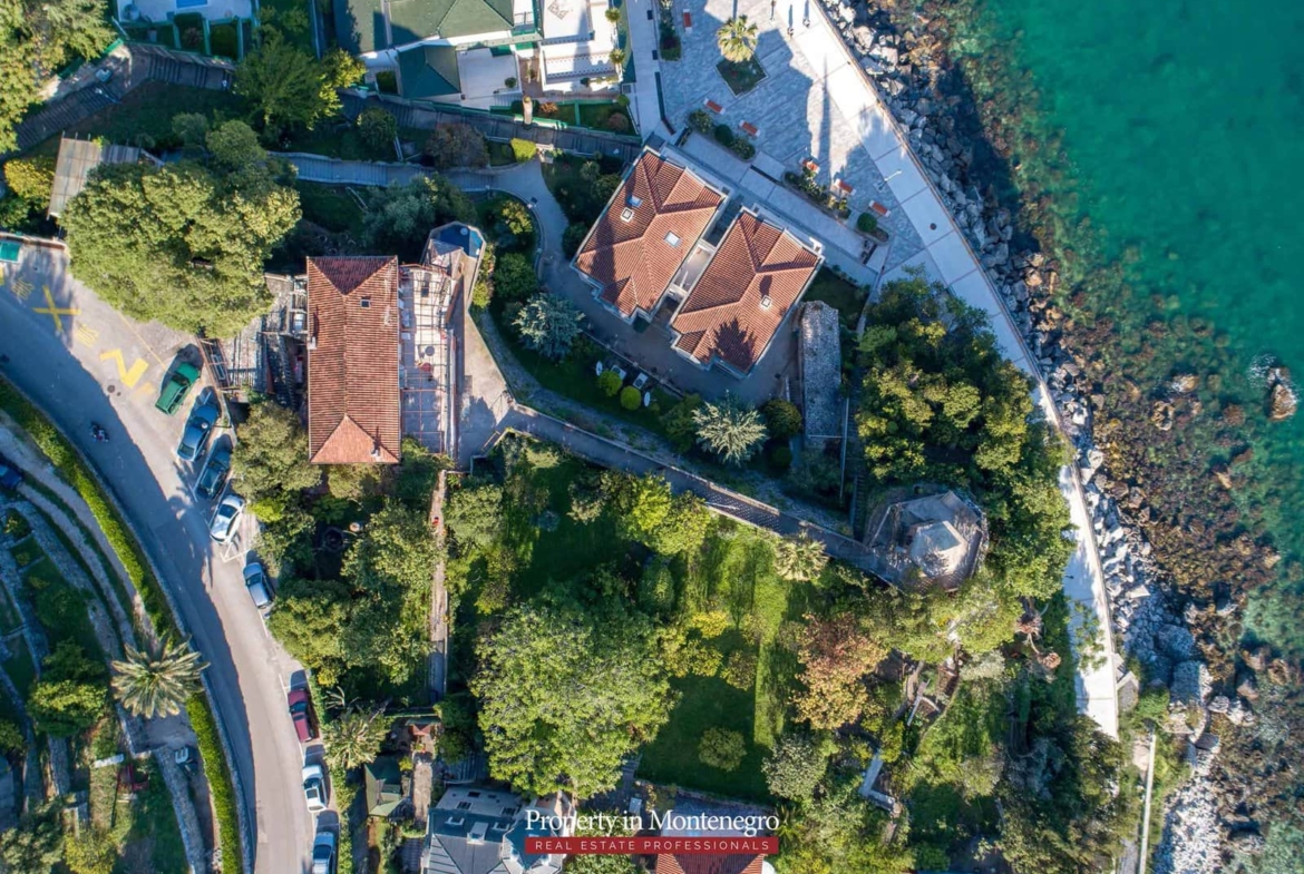 House for sale near Old Town Herceg Novi
