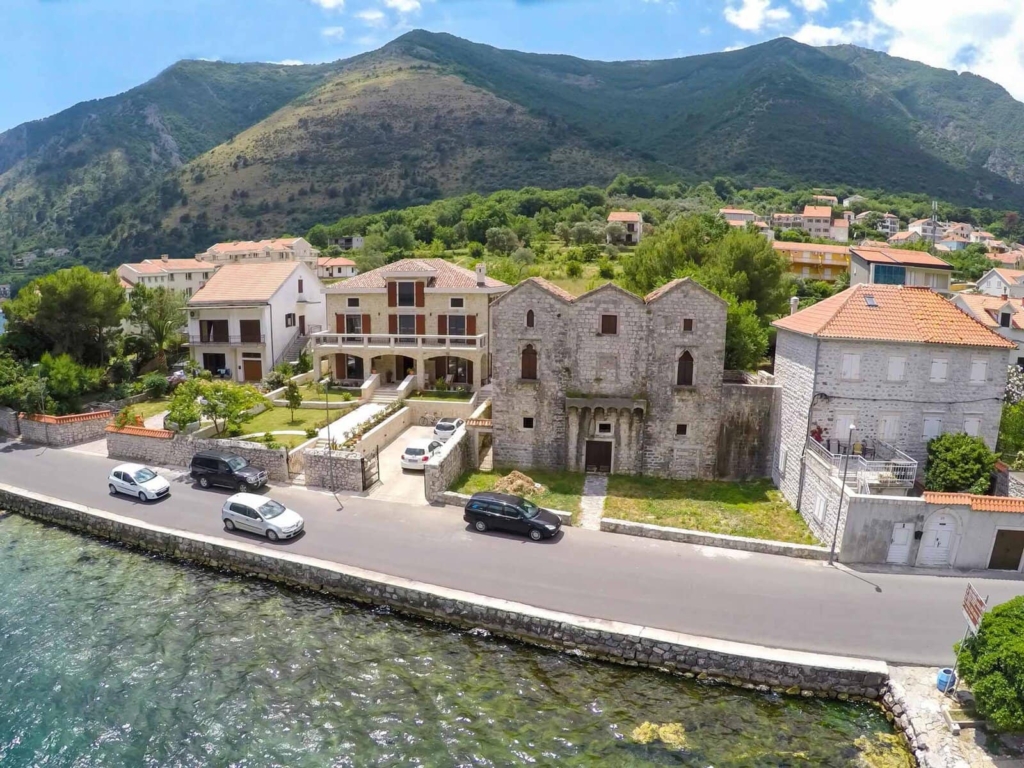 Seafront villa for sale in Bay of Kotor