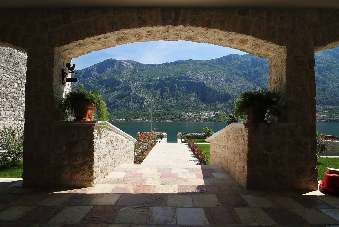 Seafront villa for sale in Bay of Kotor