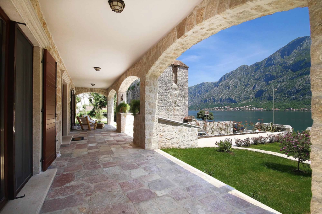 Seafront villa for sale in Bay of Kotor