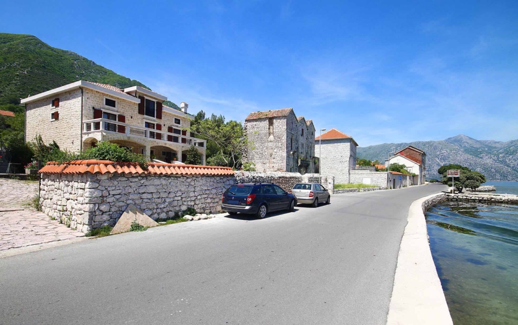 Seafront villa for sale in Bay of Kotor