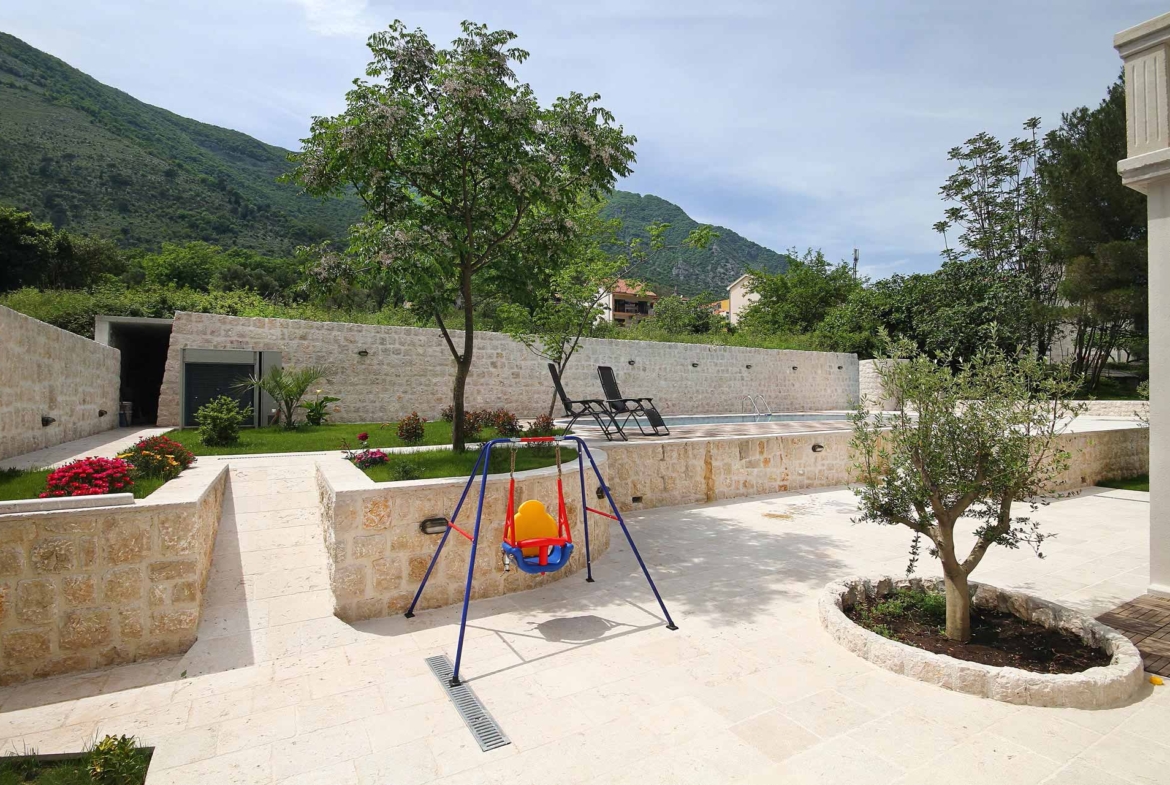 Seafront villa for sale in Bay of Kotor