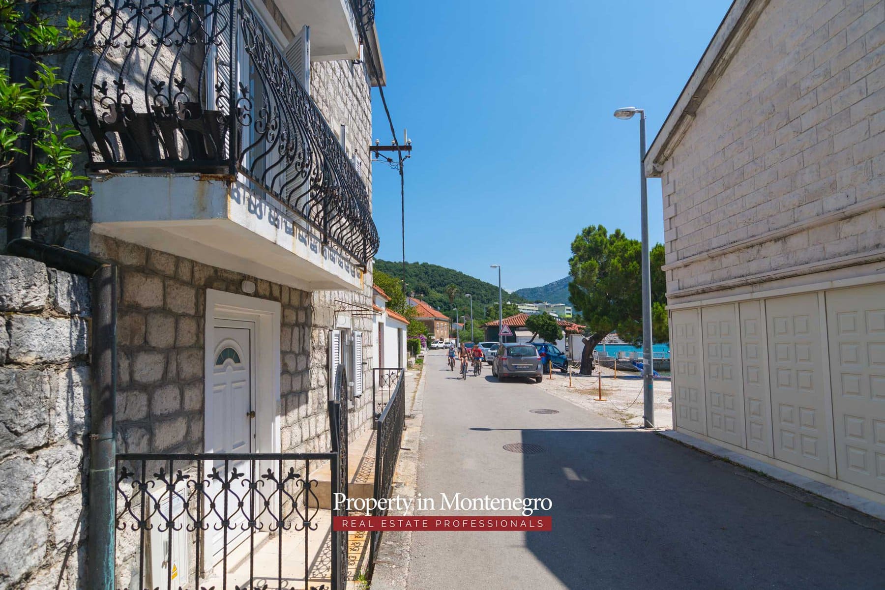 Stone house for sale in Herceg Novi
