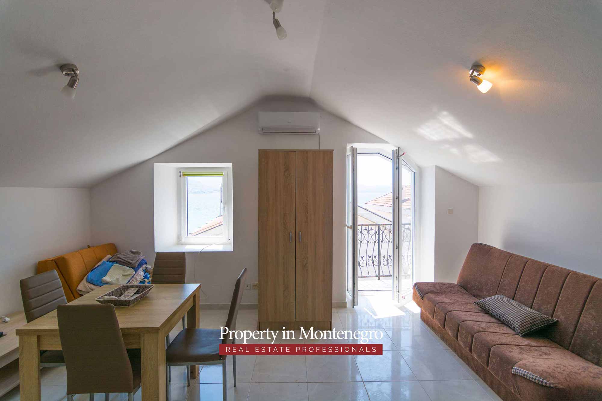 Stone house for sale in Herceg Novi