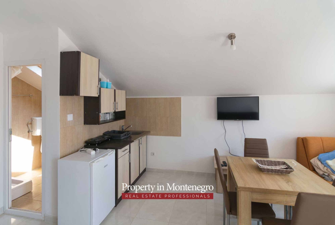Stone house for sale in Herceg Novi