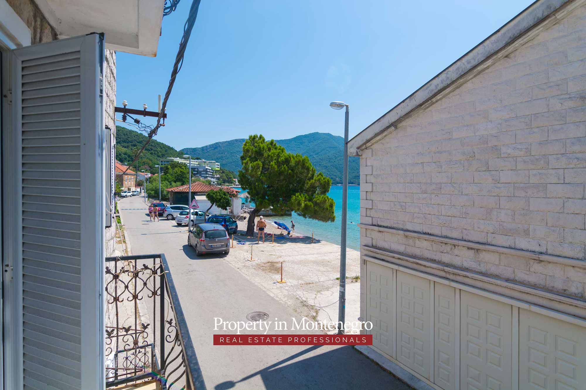 Stone house for sale in Herceg Novi