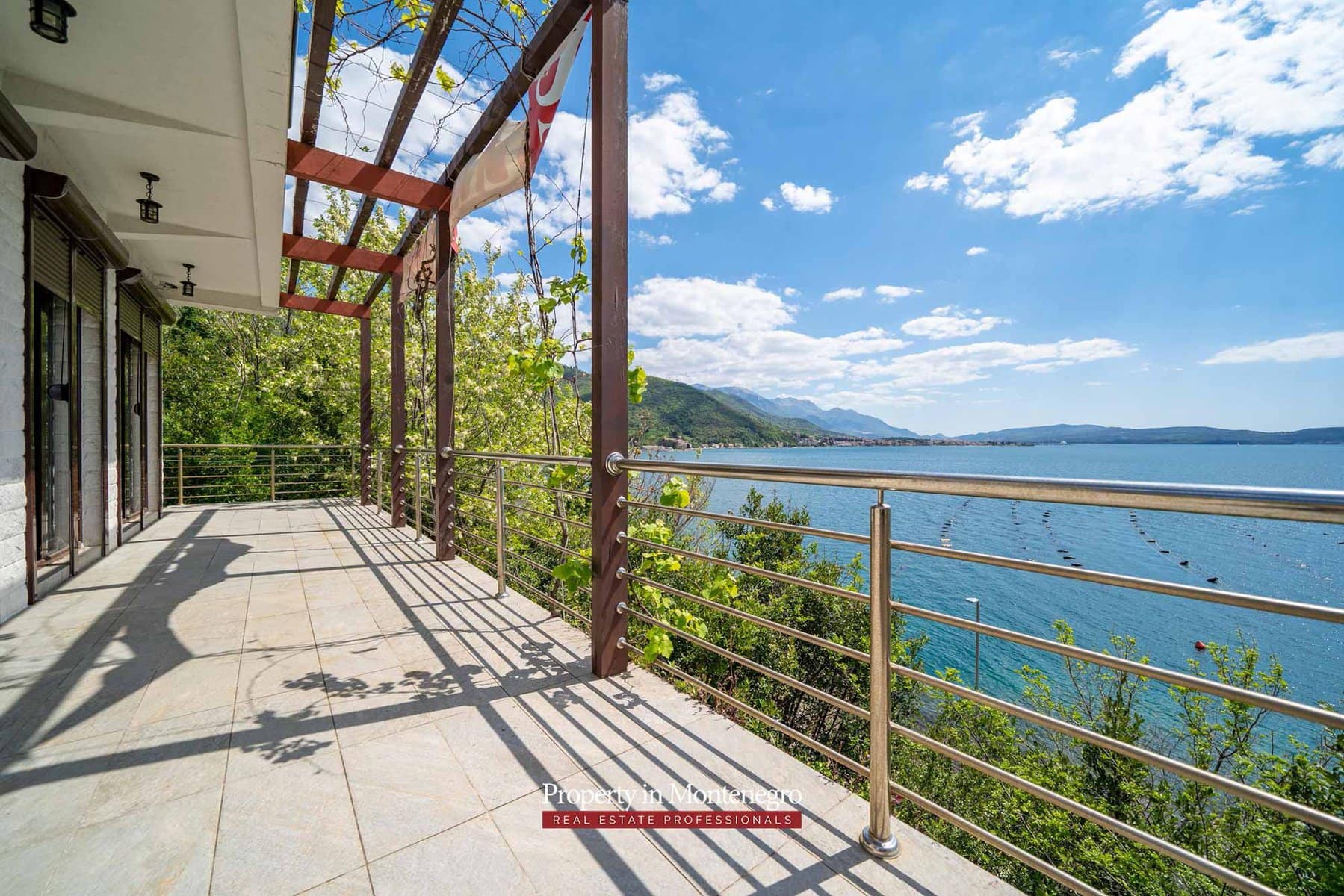 House for sale in Herceg Novi