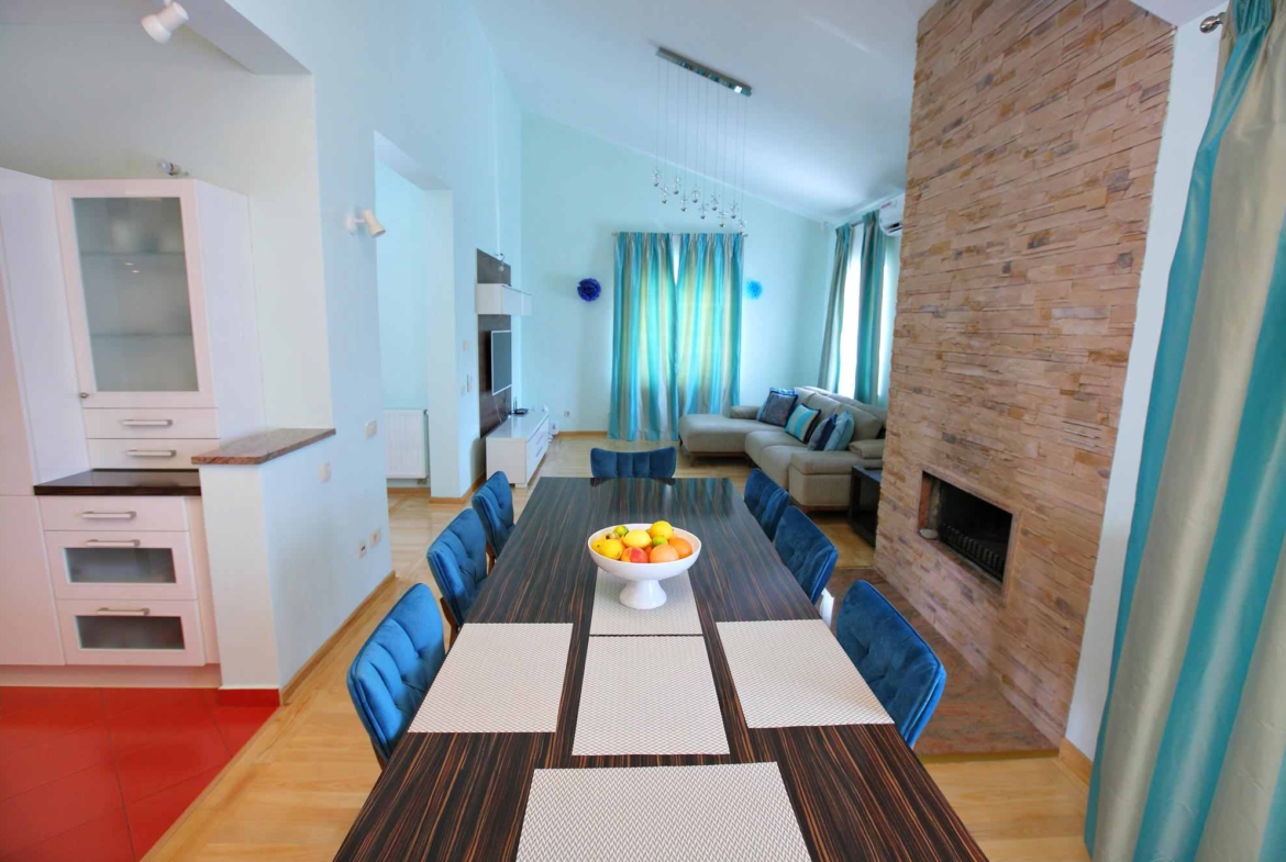 House with swimming pool for sale in Herceg Novi