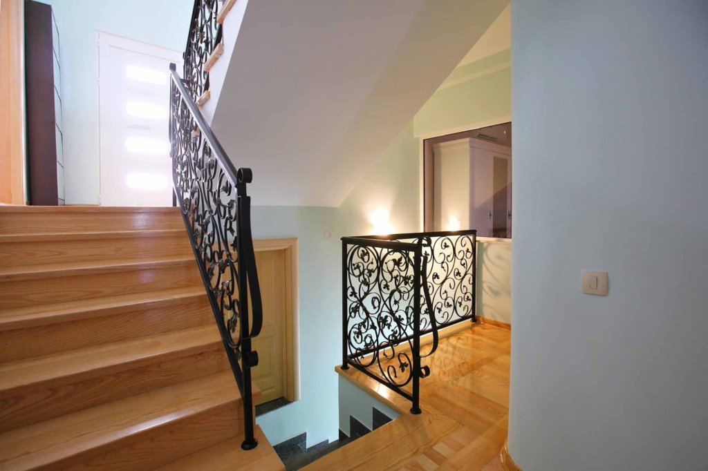 House with swimming pool for sale in Herceg Novi