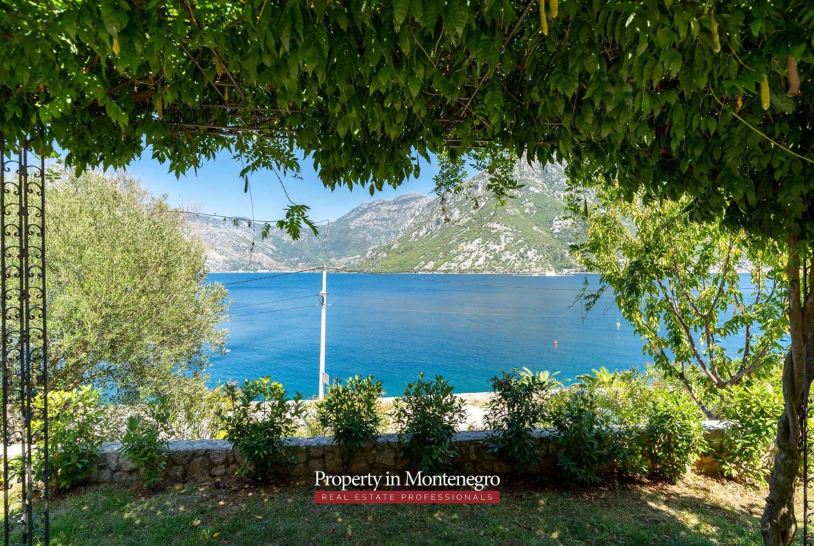 Luxury stone house for sale in Bay of Kotor