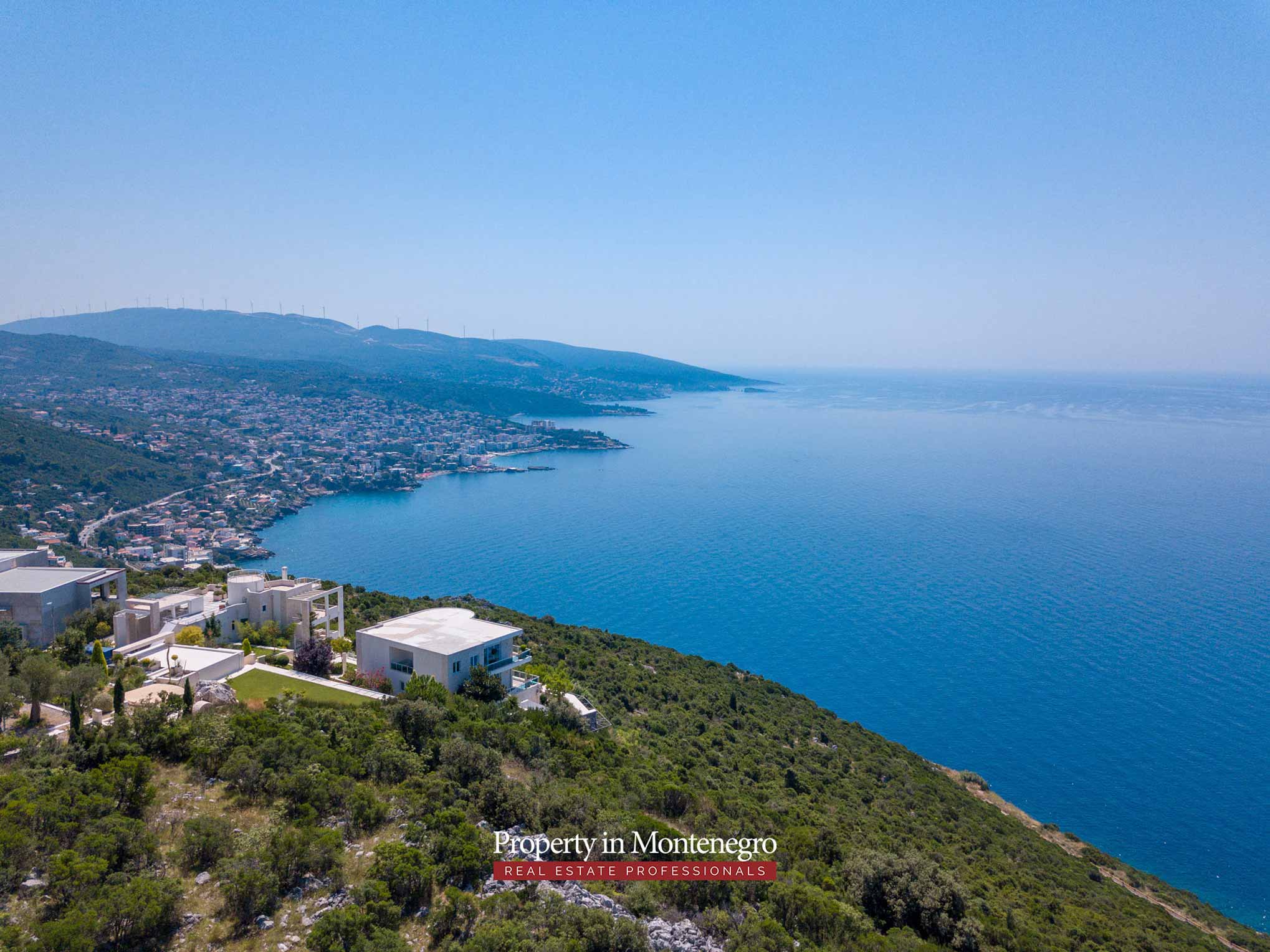 Luxury villa with swimming pool and sea view for sale in Bar Montenegro 16