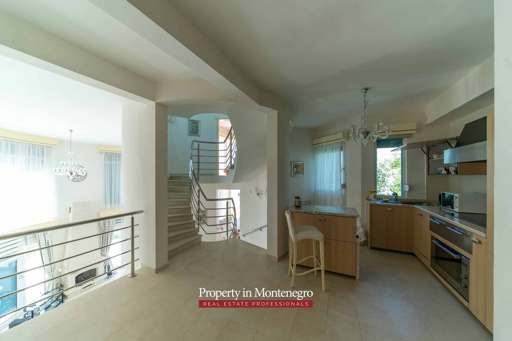 Luxury villa with swimming pool and sea view for sale in Bar Montenegro 45