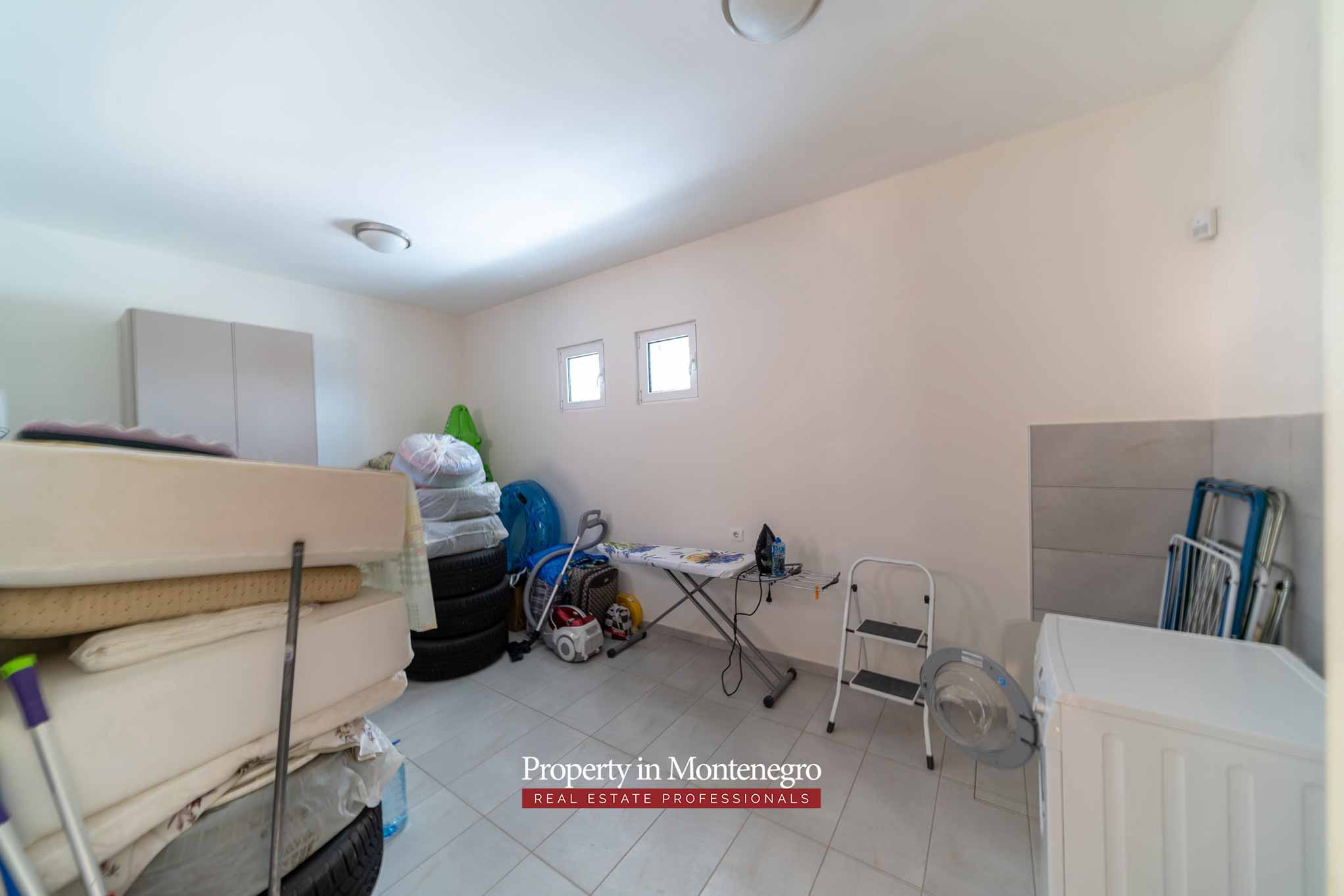 Luxury villa with swimming pool and sea view for sale in Bar Montenegro 46