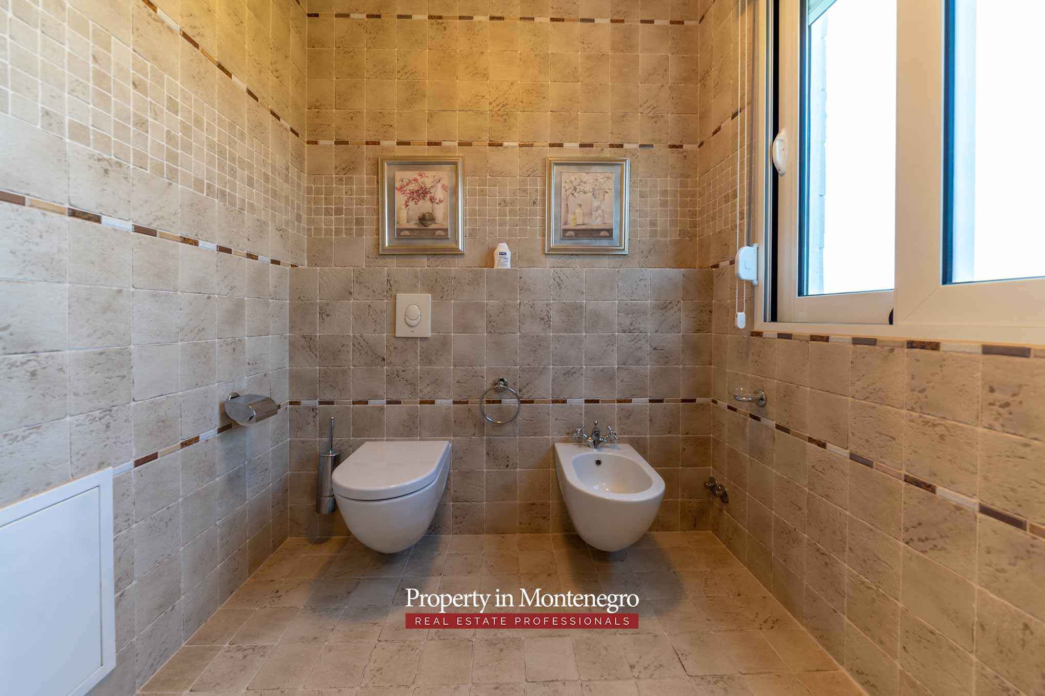 Luxury villa with swimming pool and sea view for sale in Bar Montenegro 55