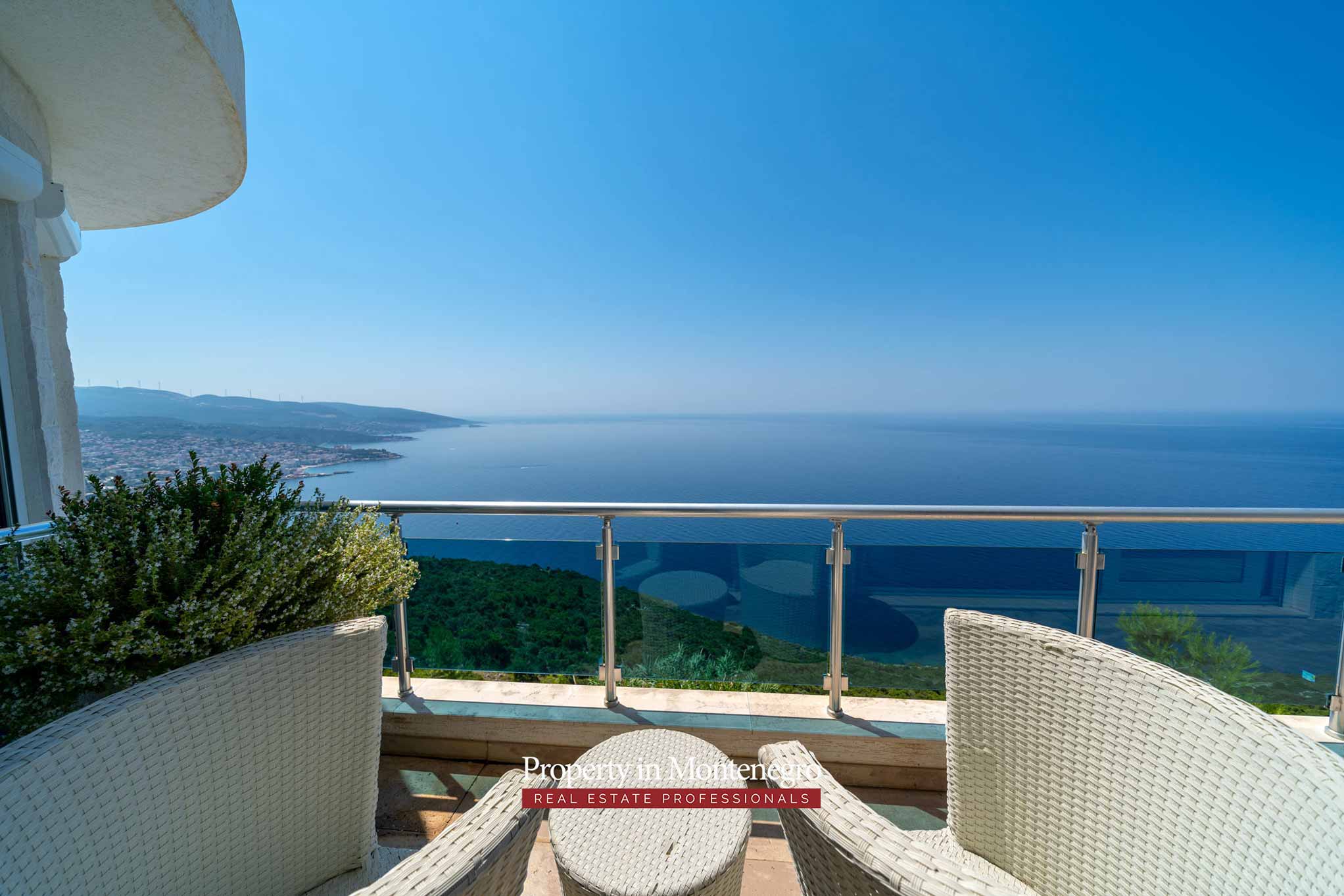 Luxury villa with swimming pool and sea view for sale in Bar Montenegro 59