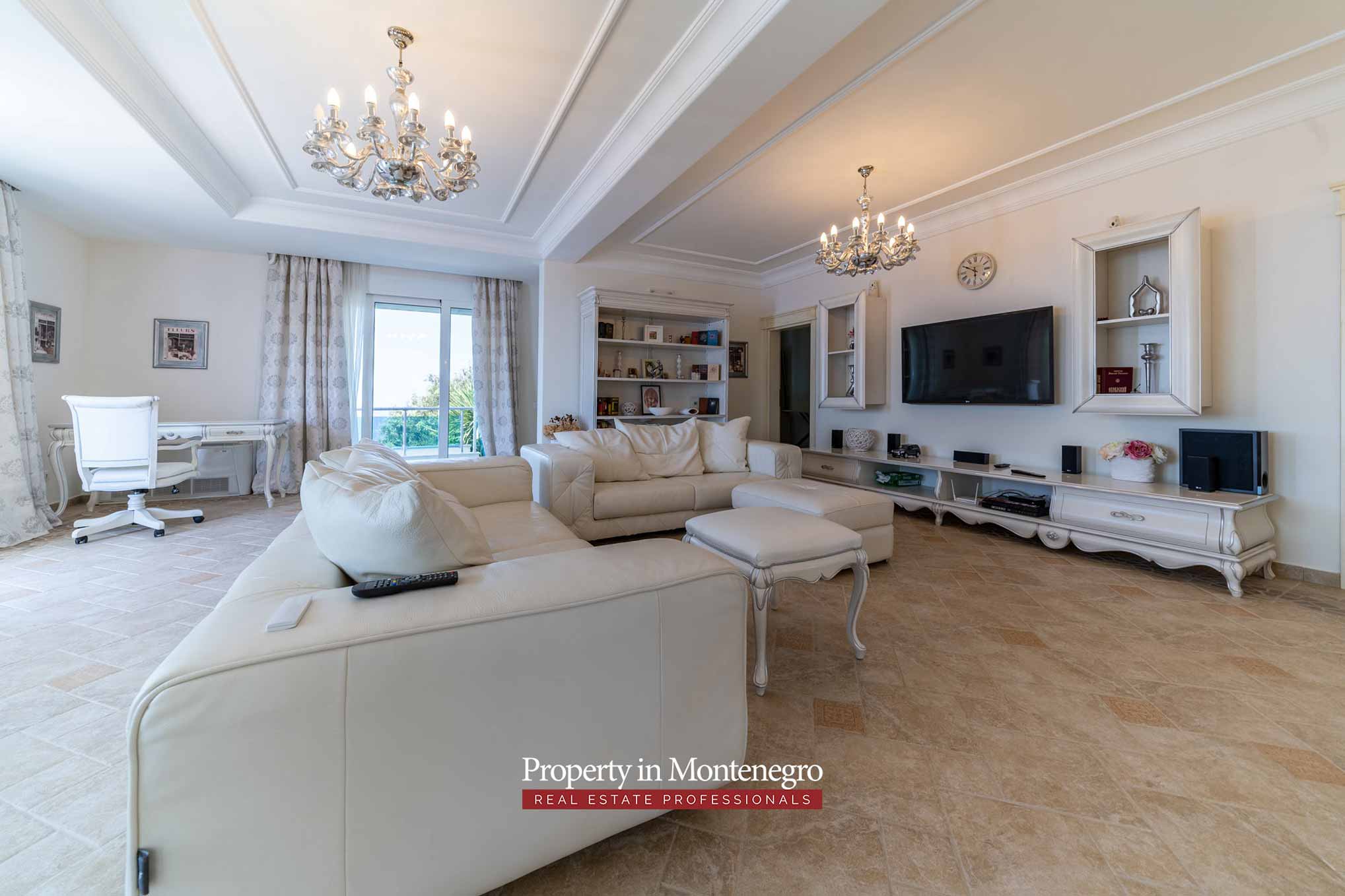 Luxury villa with swimming pool and sea view for sale in Bar Montenegro 6