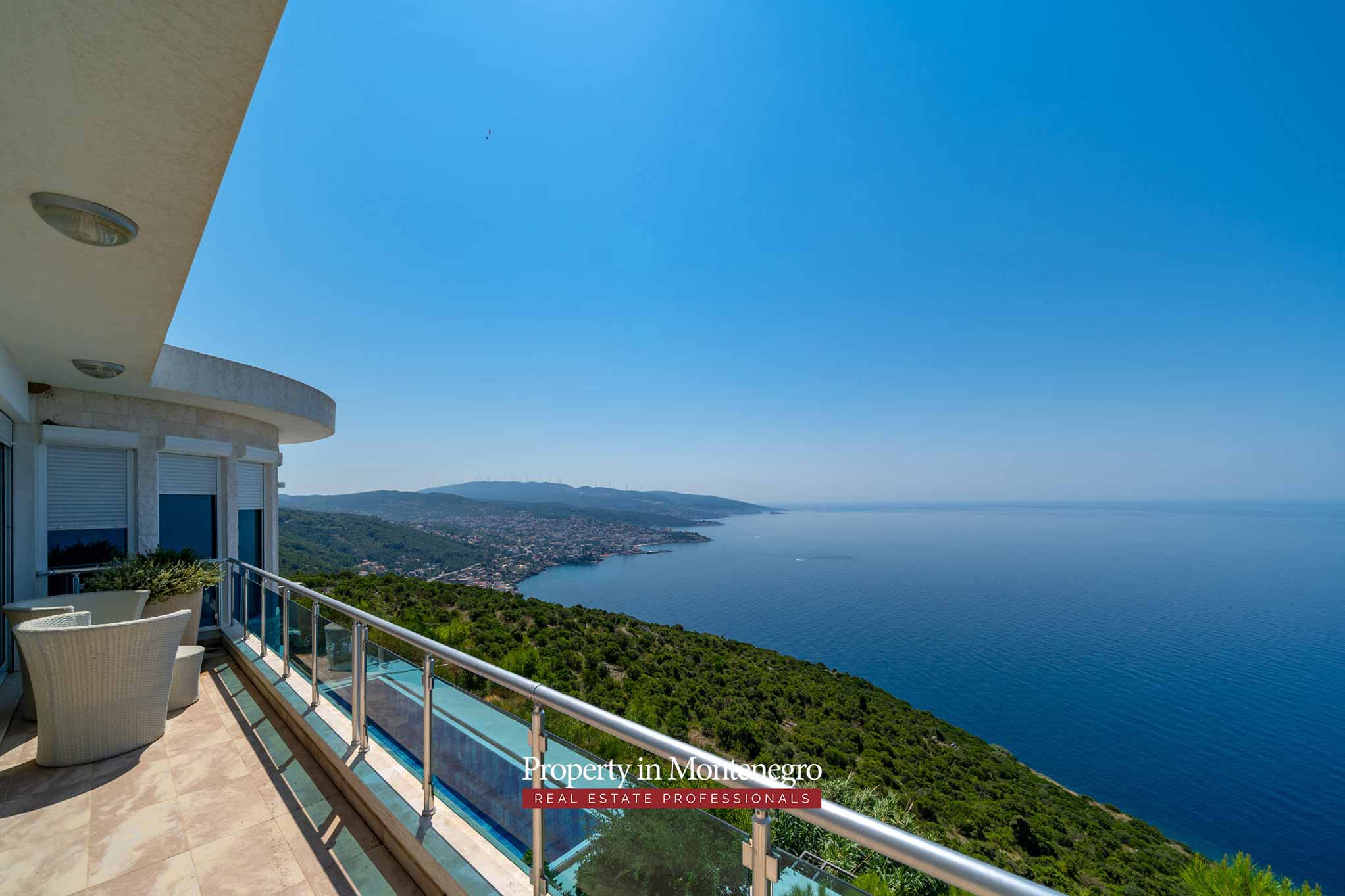 Luxury villa with swimming pool and sea view for sale in Bar Montenegro 60