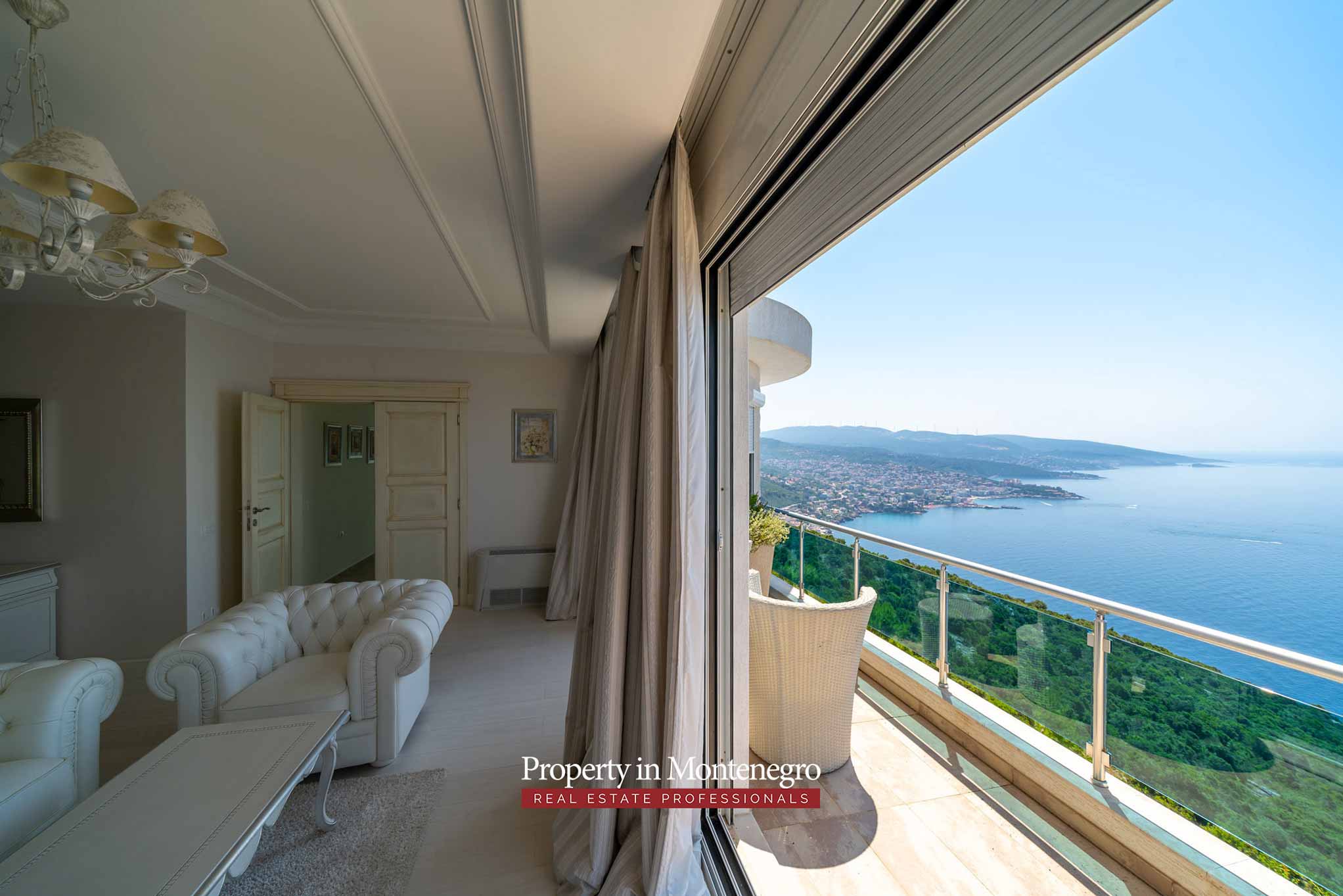 Luxury villa with swimming pool and sea view for sale in Bar Montenegro 64