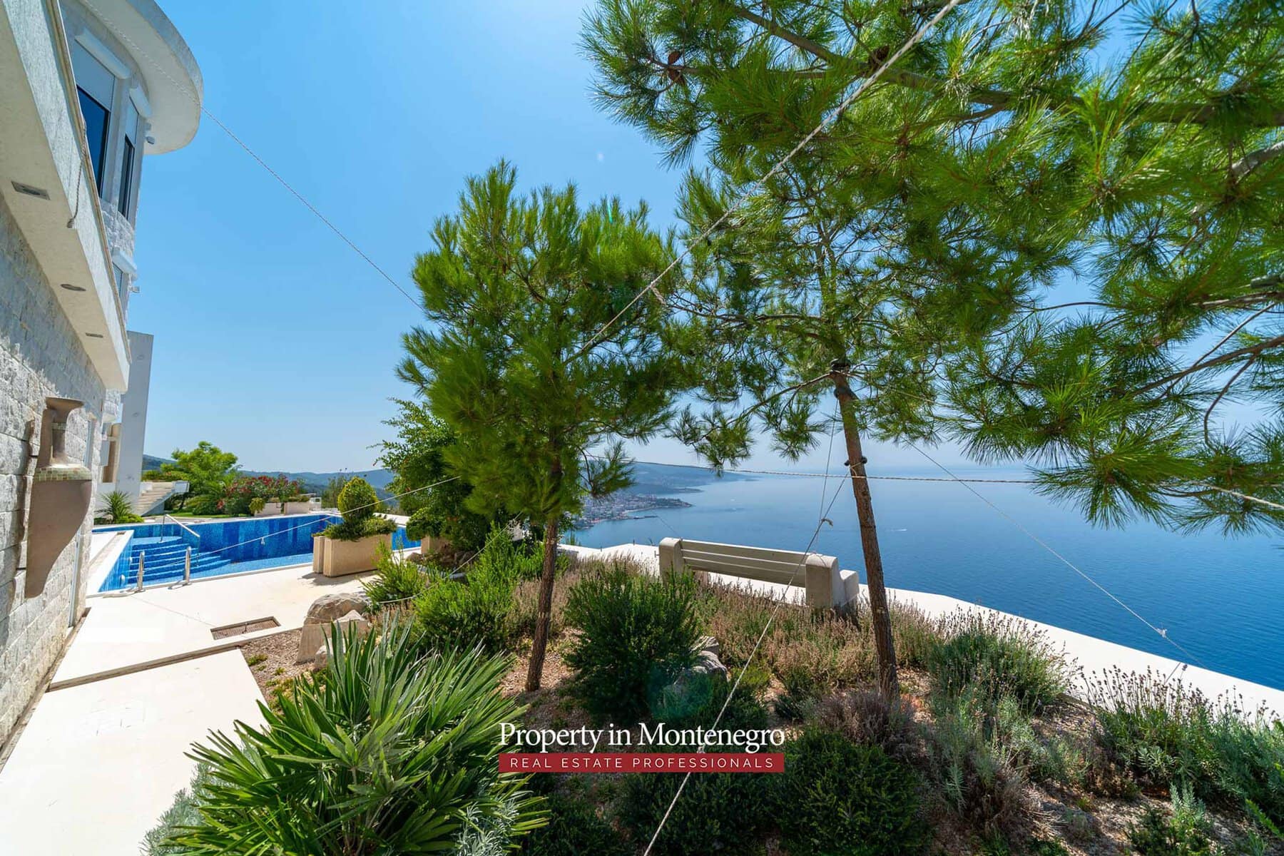 Luxury villa with swimming pool and sea view for sale in Bar Montenegro 65