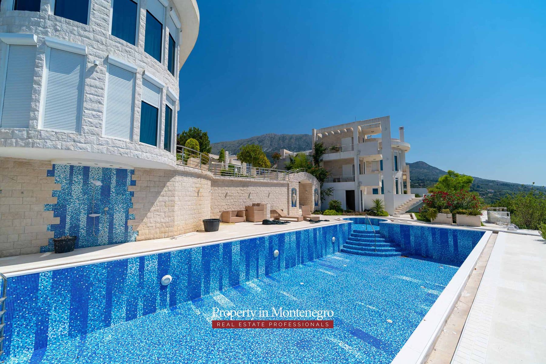 Luxury villa with swimming pool and sea view for sale in Bar Montenegro 68