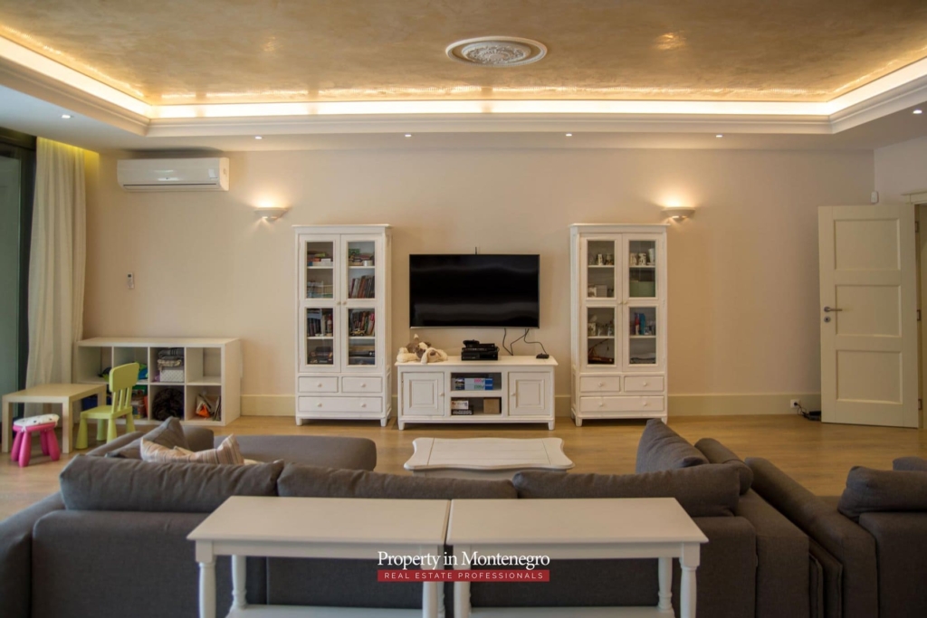Luxury villa for sale in Kotor