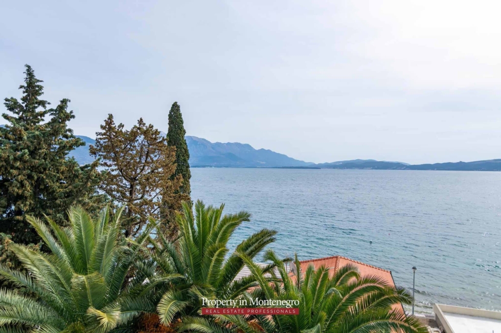 Luxury waterfront villa for sale in Kotor Bay