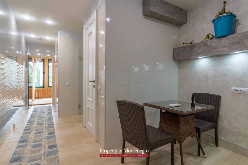 Luxury waterfront villa for sale in Kotor Bay