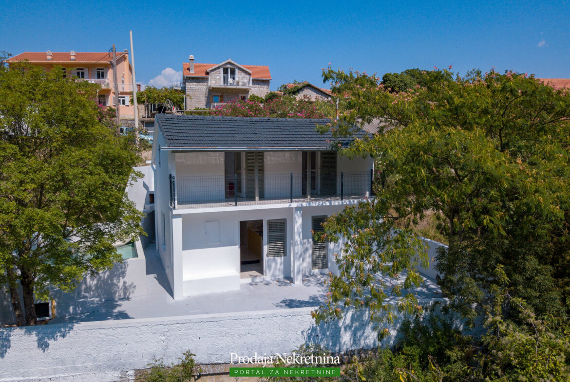 Renovated house for sale in Herceg Novi