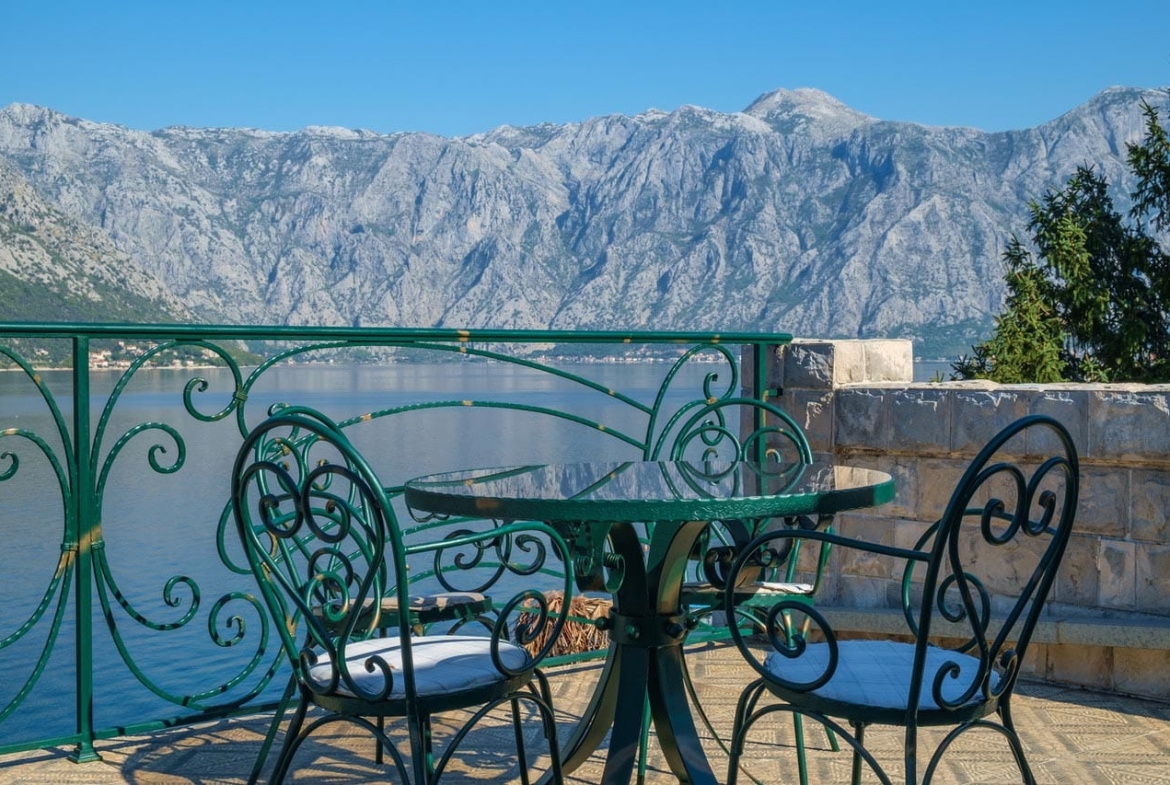 Seafront house for sale in Kotor Bay