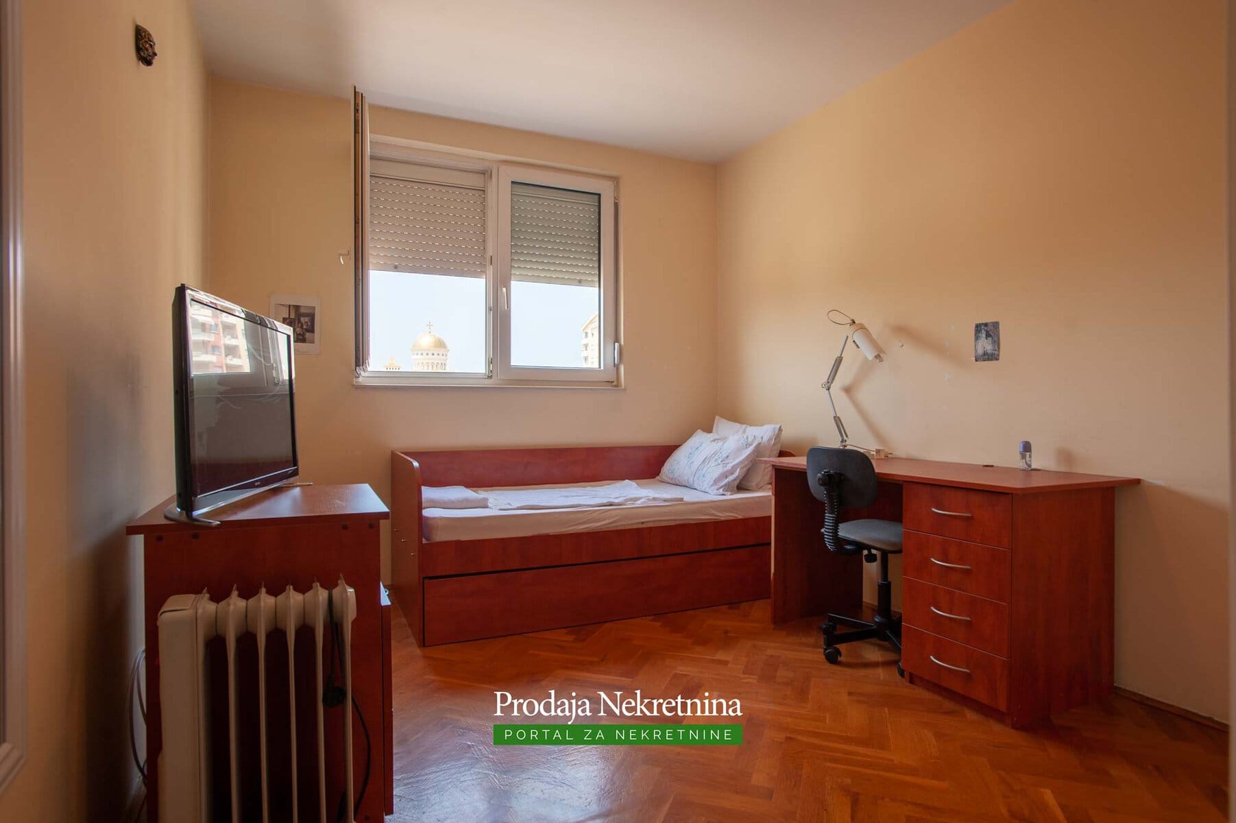 Trosoban stan u centru Bara 11