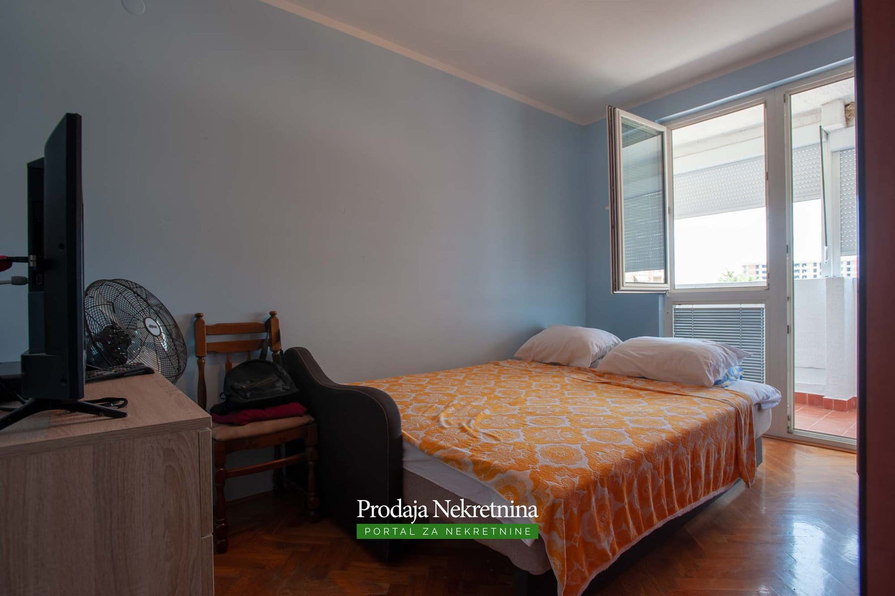 Trosoban stan u centru Bara 14