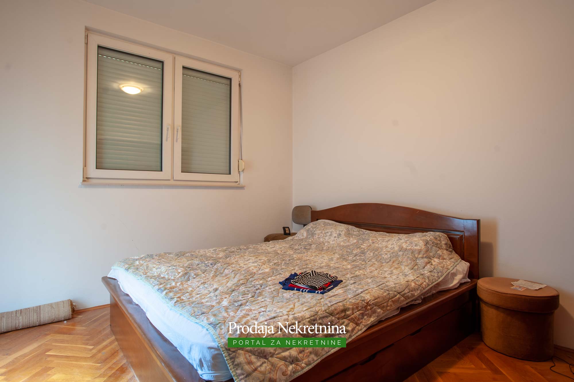 Trosoban stan u centru Bara 16