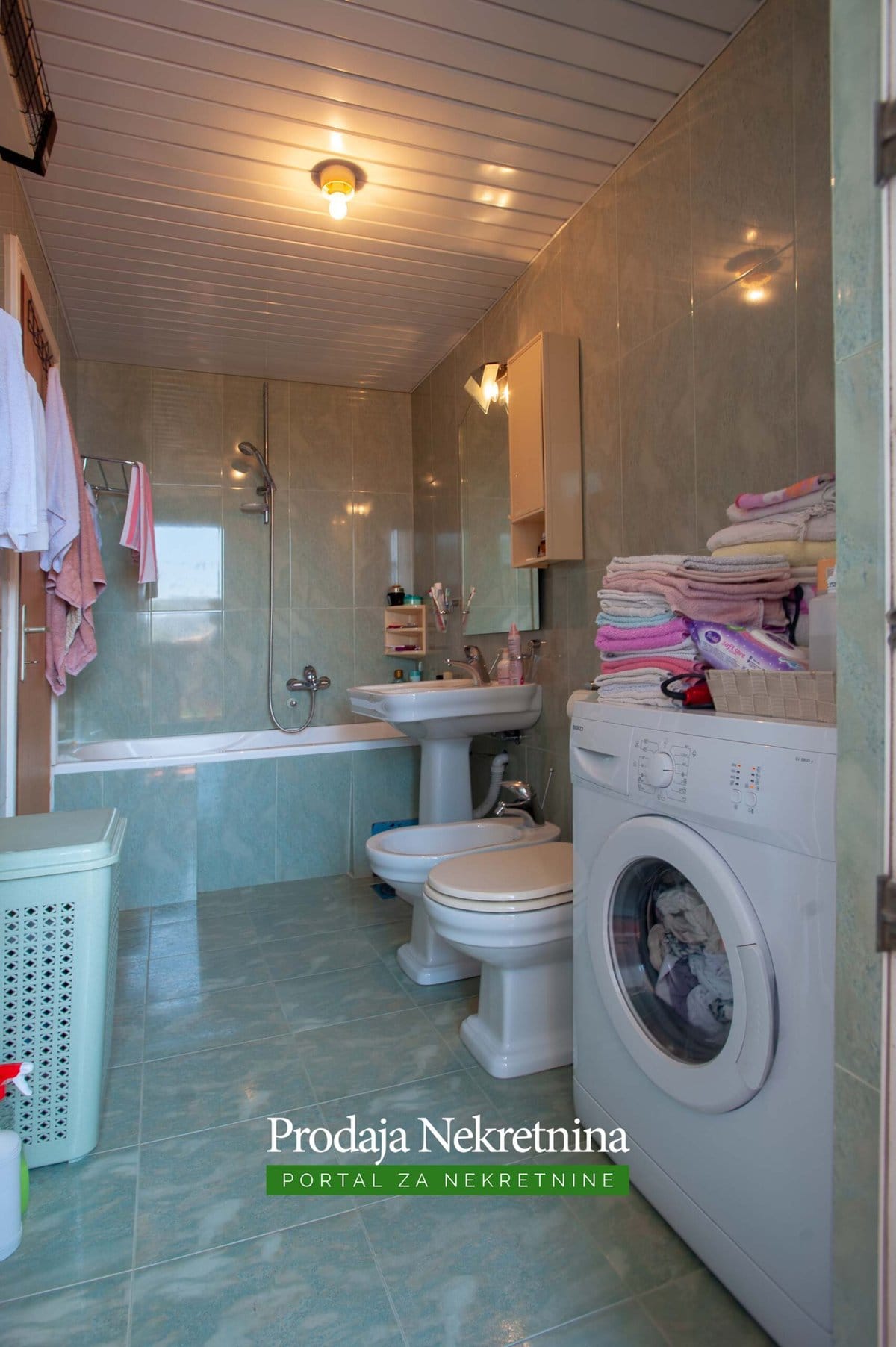 Trosoban stan u centru Bara 17 1