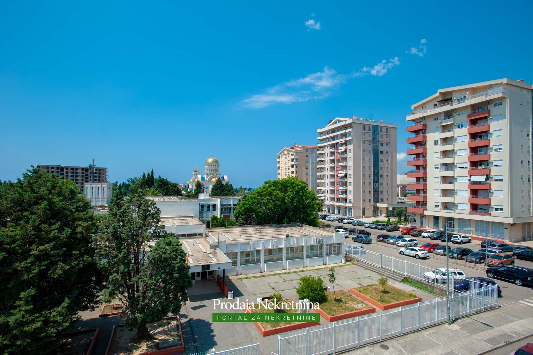 Trosoban stan u centru Bara 4