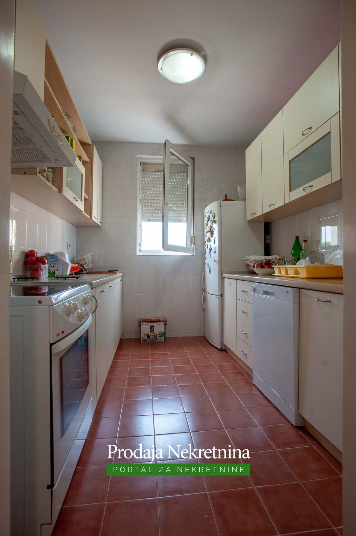 Trosoban stan u centru Bara 7