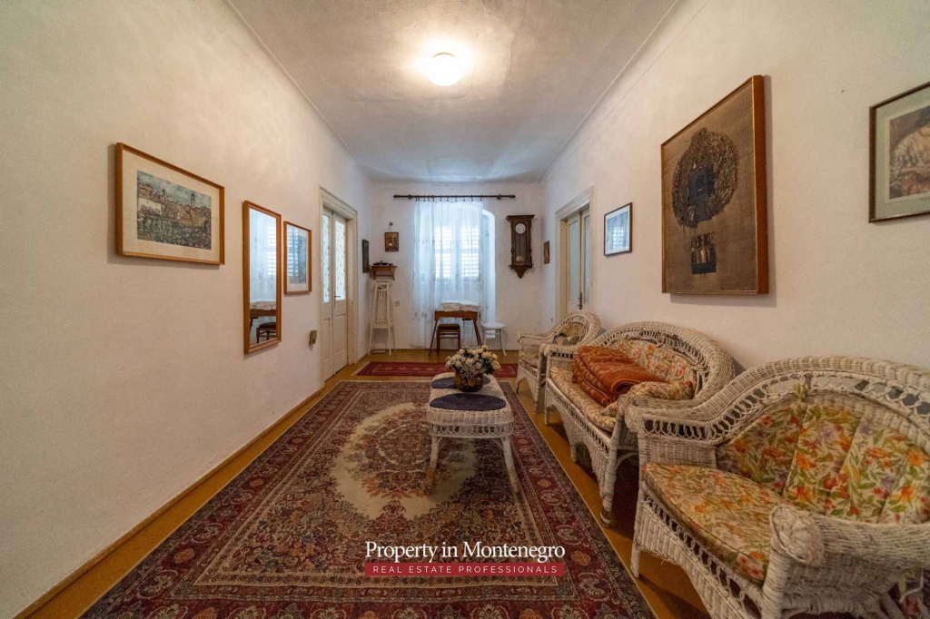 Waterfront old stone house for sale in Bay of Kotor