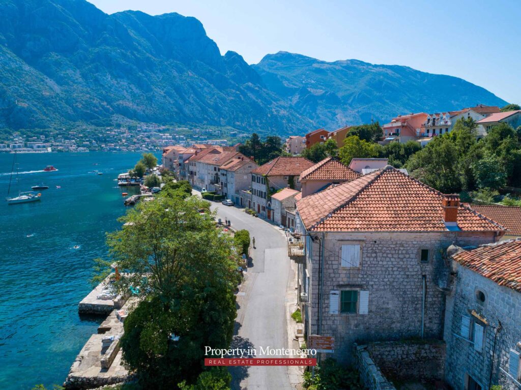 Waterfront old stone house for sale in Bay of Kotor