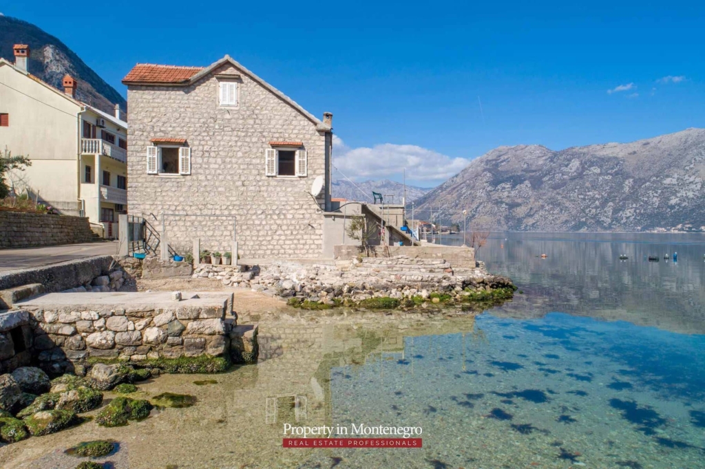 Waterfront house for sale in Kotor Bay