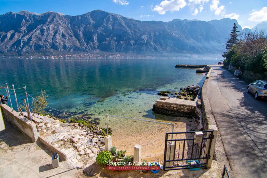 Waterfront house for sale in Kotor Bay